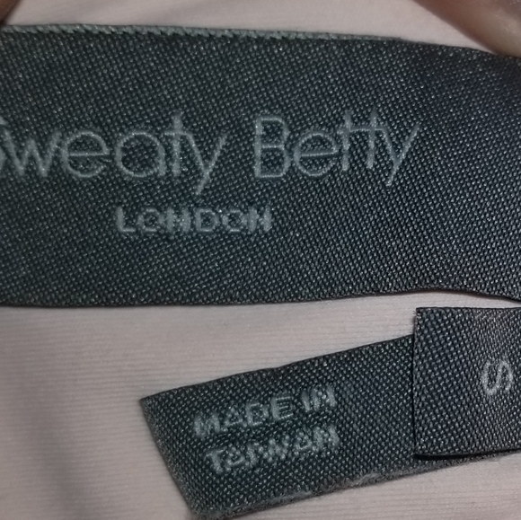 Sweaty Betty seize small pink tank top - Picture 7 of 7